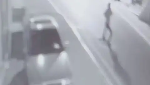 Sokak Ortasında Patlayan El Yapımı Patlayıcı, Korku Dolu Anlar Yaşattı