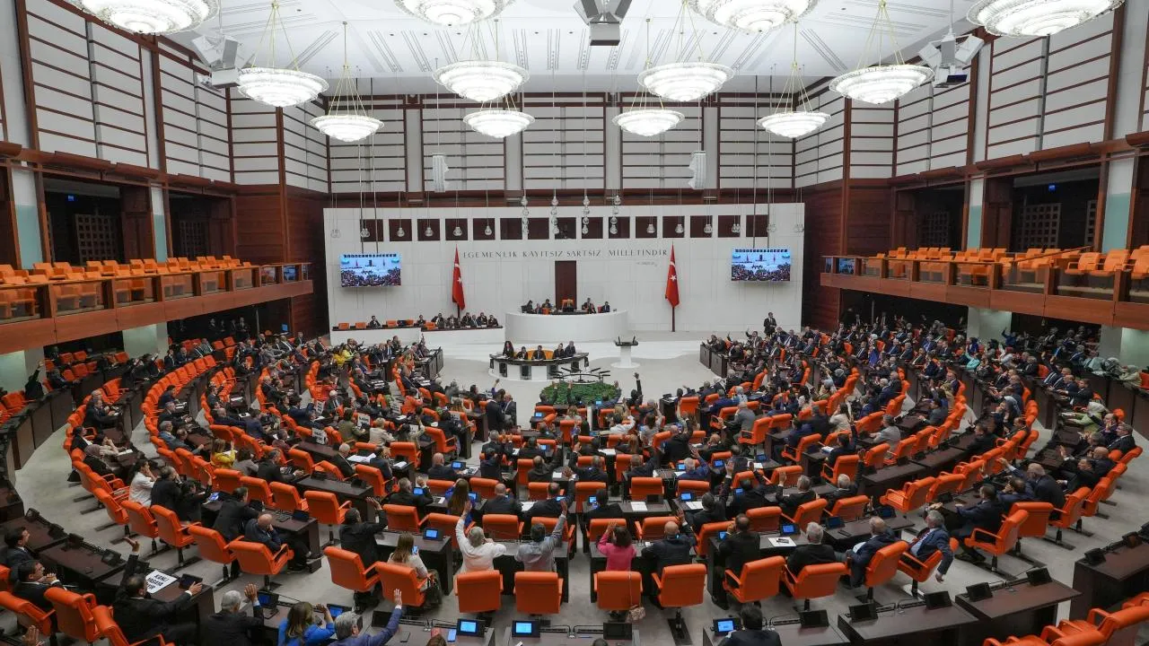 TBMM Yeni Haftada Yoğun Mesaisine Devam Edecek: Önemli Gündem Maddeleri Tartışılacak