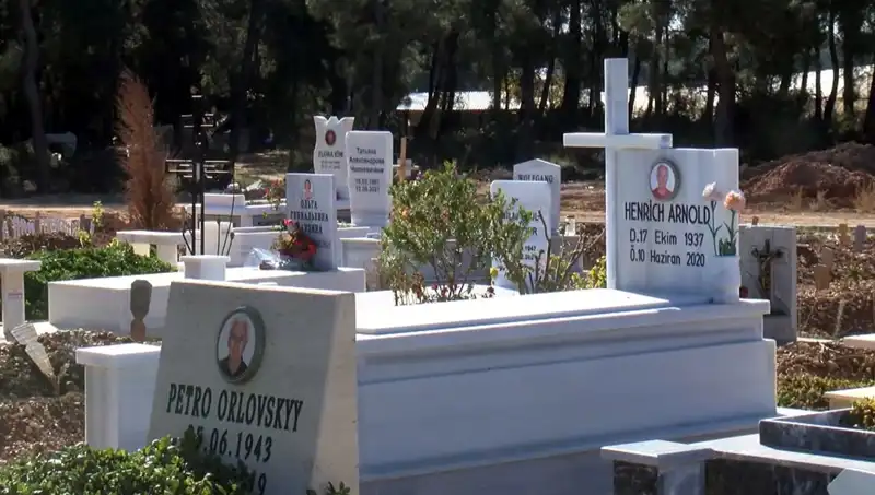 Antalya'da Yabancıların Aile Mezarlığına Artan İlgisi Nedenleriyle Birlikte İnceleniyor