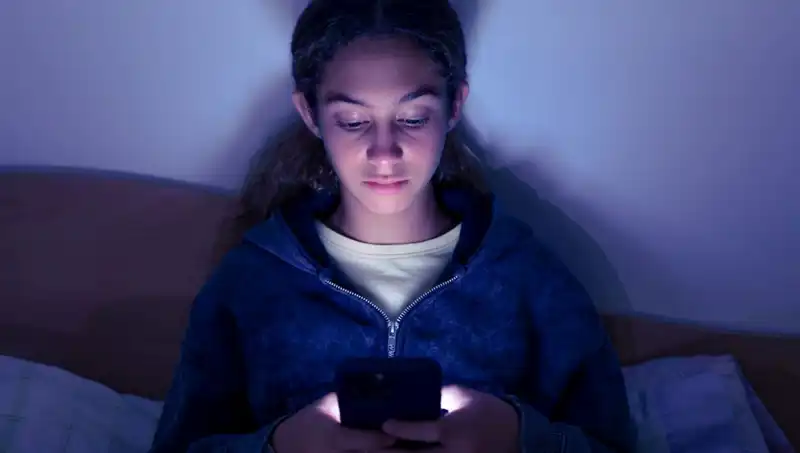 Sosyal Medyada Ergenleri Tehdit Eden Ölümcül Trend: 'Havalı' Ama Tehlikeli!