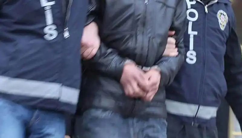 FETÖ'nün Dışişleri Bakanlığı Operasyonu: 25 Kişi Gözaltına Alındı!
