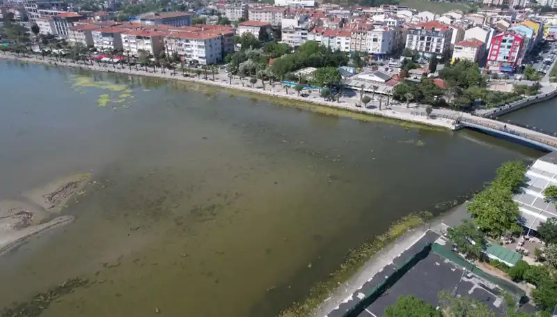 Marmara'da Tehlikeli Görüntüler: Risk Alarmı Çanları Çalıyor