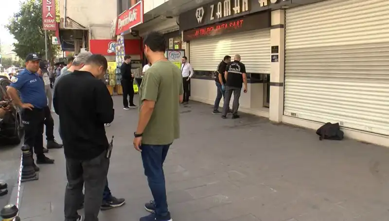 Güpegündüz Cadde Ortasında Kuyumcu Soyma İddiası: Olay Anında Neler Yaşandı?