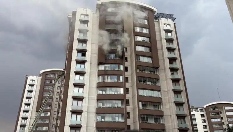 Ankara'da 14 Katlı Binada Yangın: Can Pazarına Dönüşen Olay