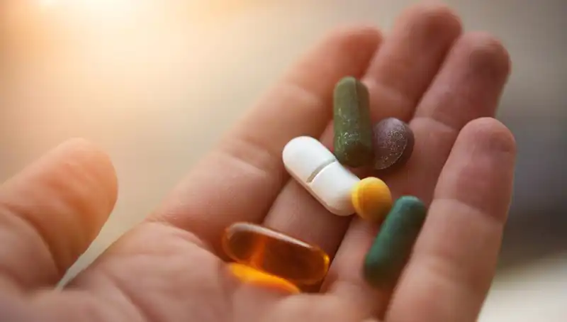 Doktora Giden Genç Kadın, Sıradan Vitamin Takviyesiyle Organ Yetmezliği Teşhisi Aldı