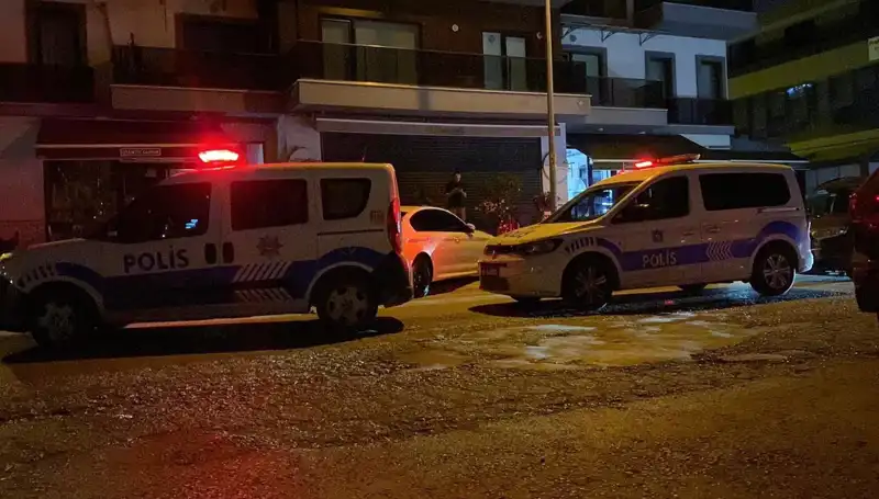 Kocaeli'de Gençler Arasında Bıçaklı Kavga: İki Yaralı, Şok Edici Gelişmeler