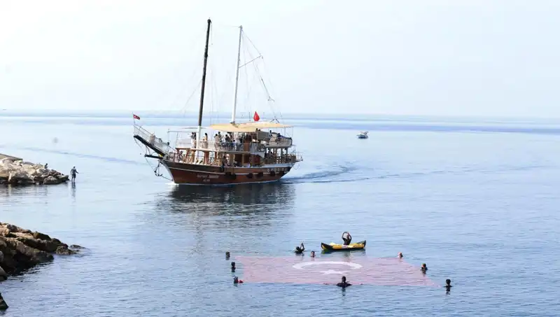 15 Temmuz’da Denizlerimizde Anma Töreni: Şehitlerimizi Unutmadık