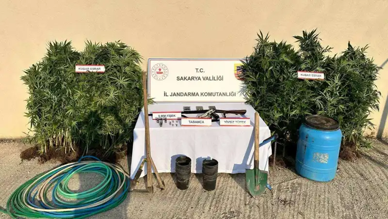 Sakarya'da Uyuşturucu Operasyonu: Polisten Uyuşturucuya Geçit Yok!