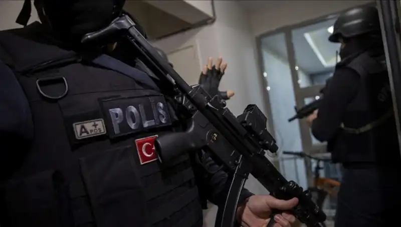 Türkiye Genelinde DAEŞ Operasyonları: 89 Suçlu Yakalandı