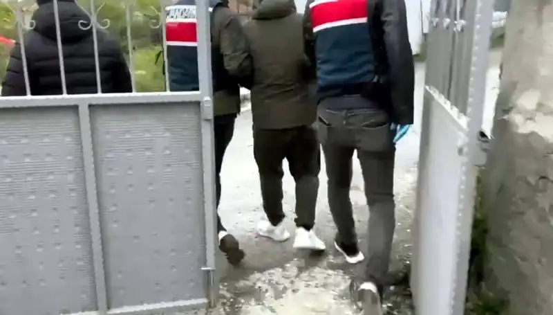 1.2 Milyar Liralık Dolandırıcılık: 139 Şüpheli Polisin Ağında!