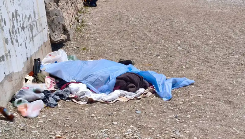 Konyaaltı Sahili'nde Geleneği Bozan Bir Keşif: Gizemli Ceset Bulundu