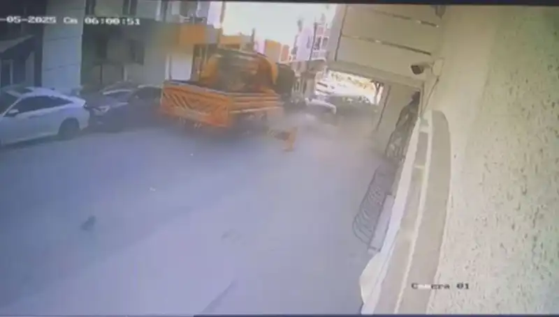 Kontrolden Çıkan Vinç, 23 Aracın Hayatını Tehlikeye Attı!