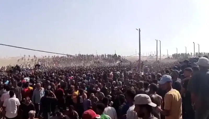 İsrail'den Filistinlilere İnsani Yardım Saldırısı: 30 Can Kaybı