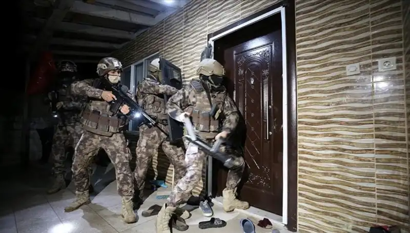 6 Suç Örgütüne Darbe: 158 Şüpheli Gözaltına Alındı