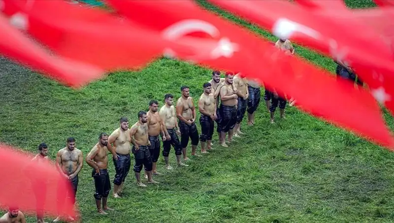 664. Tarihi Kırkpınar Yağlı Güreşleri Başlıyor: Başpehlivanlar Arenaya Çıkıyor