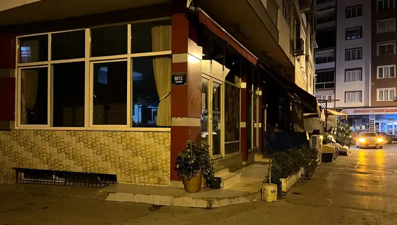 İzmir'de Kahvehaneye Gelen Silahlı Saldırıda Bir Kişi Hayatını Kaybetti