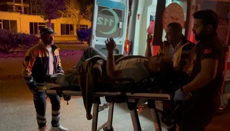 Emanet Aracıyla Polisi Atlatmaya Çalışan Genç, Ölümden Döndü!