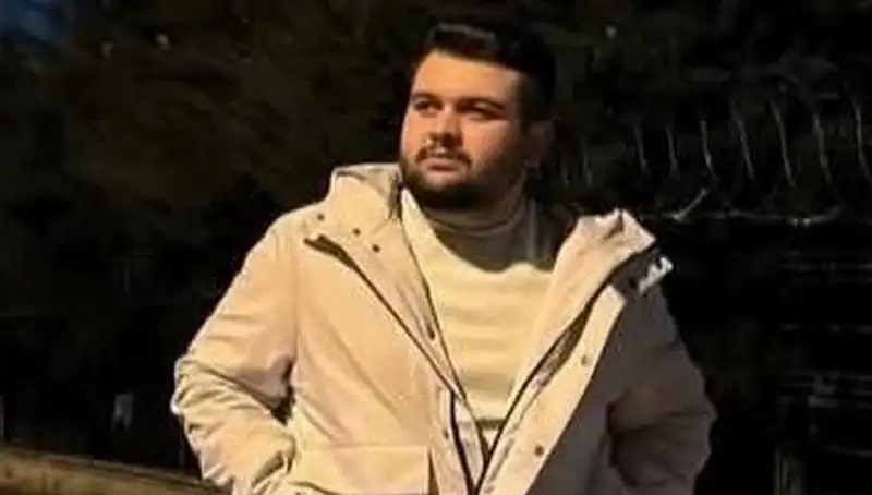 Kız Arkadaşını Korumak İçin Canını Feda Eden Genç: Şok Olayın Ardındaki Gerçekler