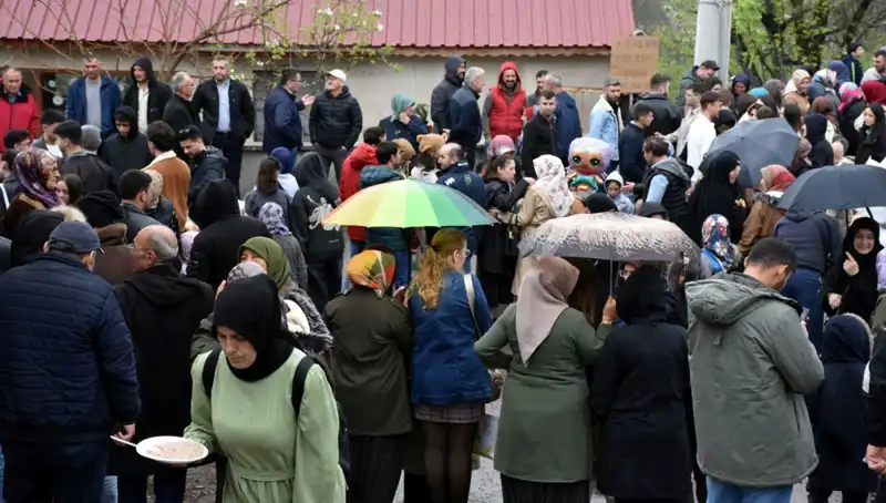 100 Yıllık Gelenek: 12 Bin Kişi Bayramda Bir Araya Geldi