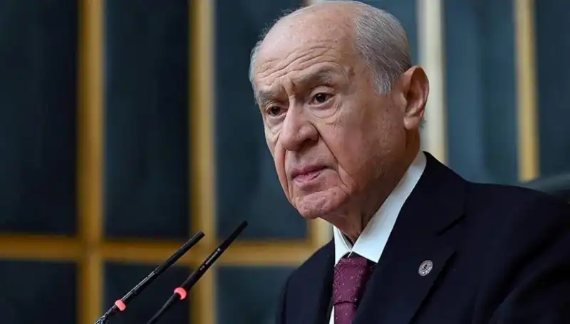 Bahçeli'den CHP'ye Sert Tepki: "Sırrı Bey'e Haksızlık Yapıldı"