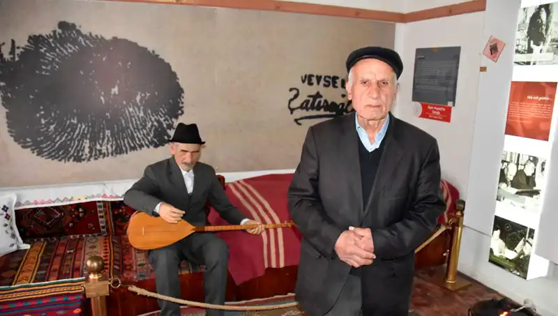 Aşık Veysel’in Hayatı ve Bilinmeyen Yüzleri: Körlükten Sözler