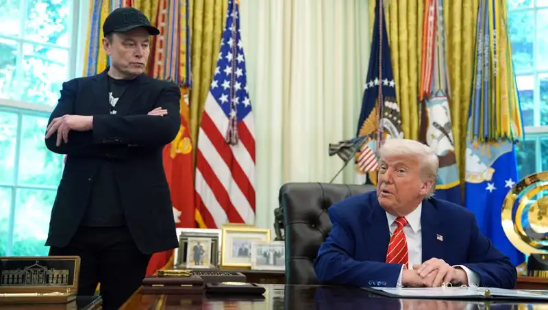 Cumhuriyetçi Seçmenlerin Tercihi: Trump’a Anket Darbesi ve Musk’ın Partisi