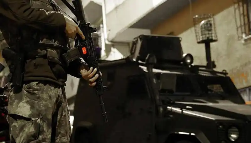 18 İlde DAEŞ Operasyonu: Türkiye'de 39 Şüpheli Gözaltına Alındı