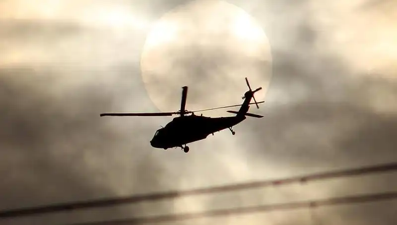 ABD'de Ambulans Helikopteri Düştü: İki Sağlık Çalışanı ve Pilot Hayatını Kaybetti