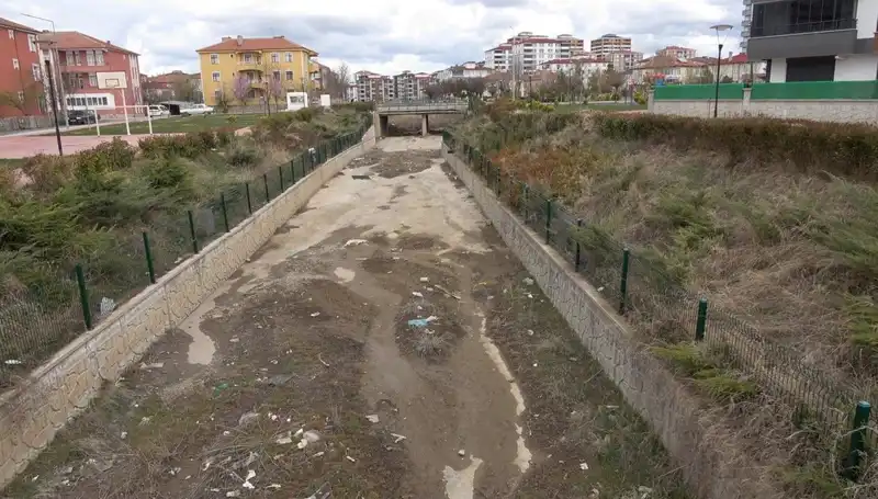 Türkiye'nin Akarsuları Kuraklık Tehdidiyle Karşı Karşıya