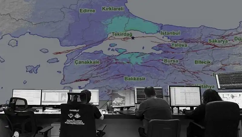 Kandilli Rasathanesi'nden Sarsıcı Deprem Raporu: Şiddet Denizde 8, Karada 5!