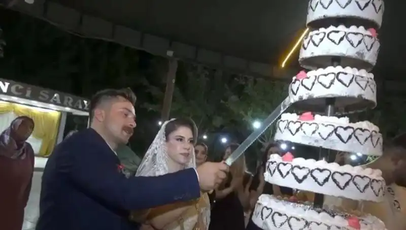 Düğün Sevinci Bir Kabusa Dönüştü: Genç Çift Hastaneye Koştu