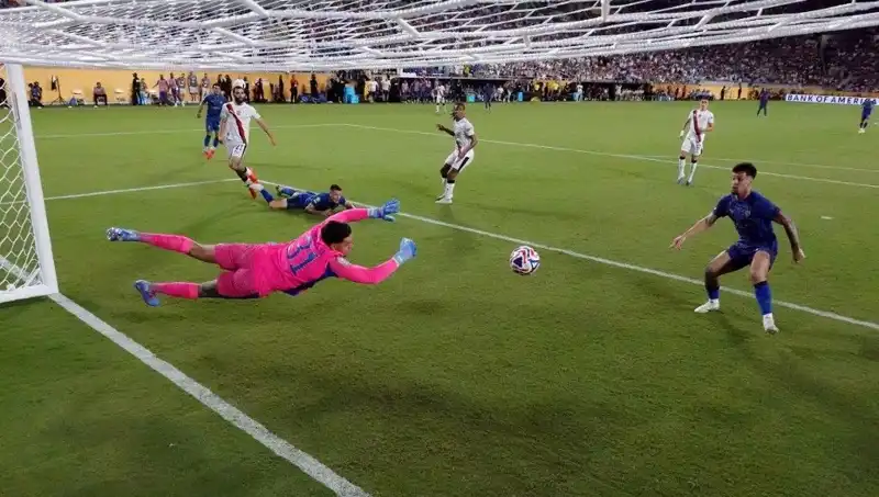 Galatasaray, Ederson İçin Manchester City ile Görüşmelere Başladı!