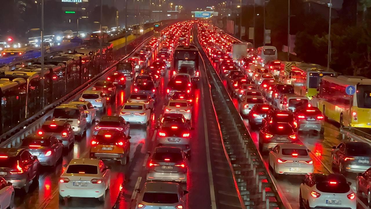 2025 Yılında Yürürlüğe Girecek Trafik Cezaları Açıklandı