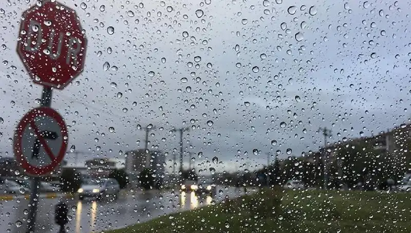 Meteoroloji'den Şok Uyarı: 20 İl için Sıcaklık Düşüyor ve Sağanak Yağış Bekleniyor!