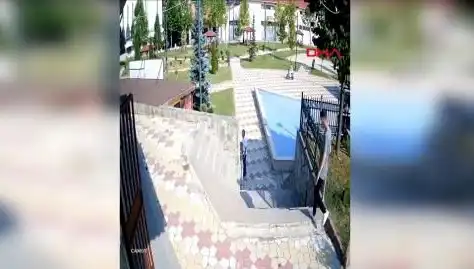 Kastamonu’da Muhtar Uyardığı Kişi Tarafından Bıçaklandı: Detaylar Ortaya Çıktı
