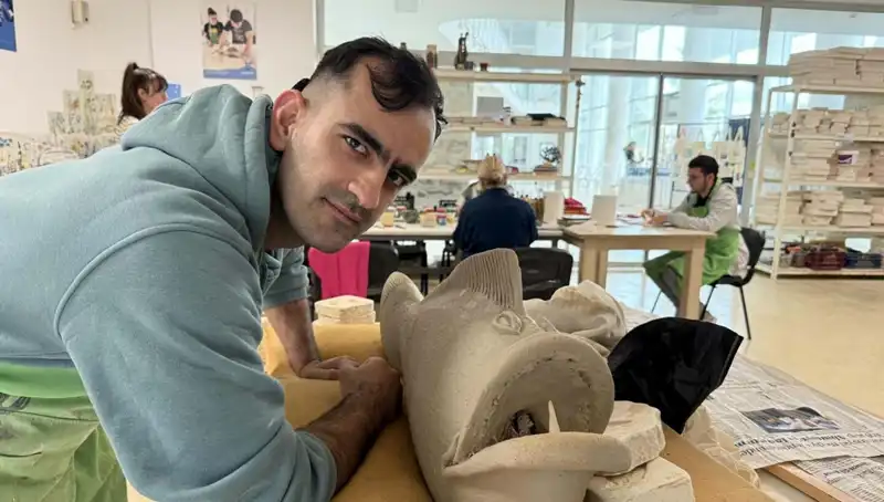 İşitme Engelli Rıfat Can: Azmiyle Herkese İlham Veriyor