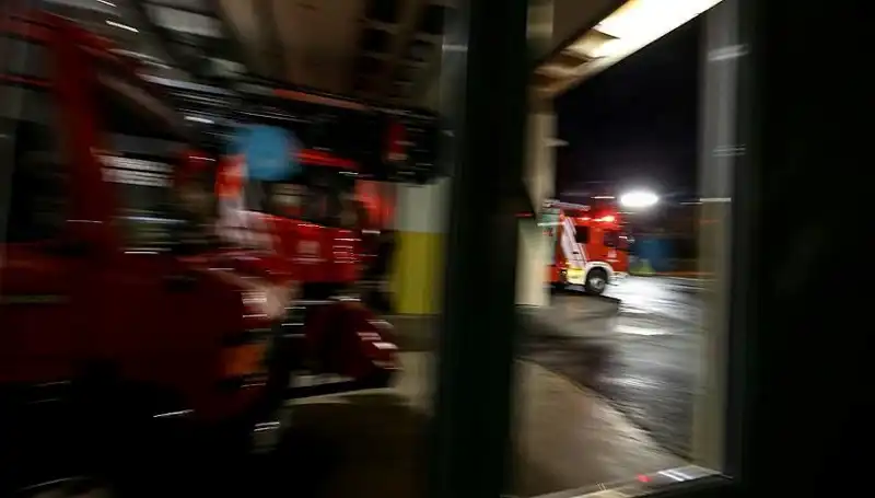 Konya'da İş Yeri Yangını! 4 Kişi Duman Zehirlenmesi Geçirdi