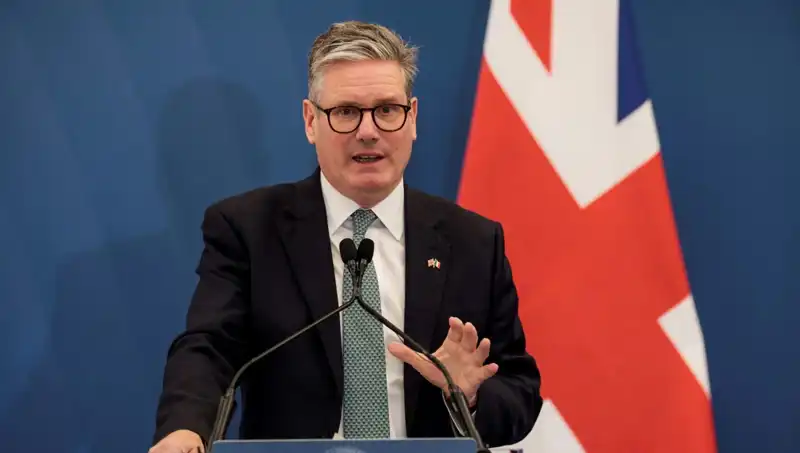 İngiltere Başbakanı Starmer Hükümetinde Değişim: David Lammy Yardımcı Olacak