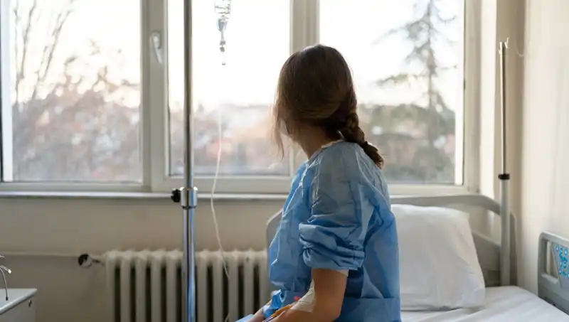 27 Yaşındaki Kadının Meme Kanseri Teşhisi: Doktorlar 'Ciddi Değil' Demişti
