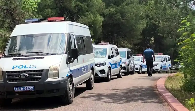 Karabük'te Gizemli Bir Ölüm: Şüpheli Ceset Ağaca Asılı Bulundu