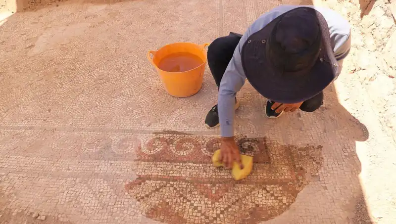 Mardin’de 1500 Yıllık Tarihi Mozaik Keşfi: Tarih Arkeologların Gözleri Önünde Yeniden Canlanıyor