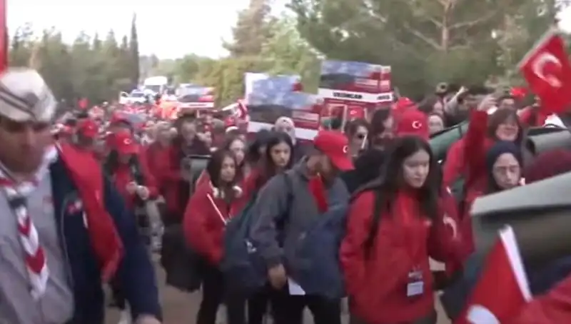 Çanakkale Zaferi'nin 110. Yılında, 57. Alay Vefa Yürüyüşü Coşkuyla Başladı