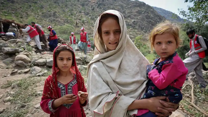 Afganistan'da Uykuda Yakalanan Deprem: 2 Bin Can Kaybı ve Büyük Yıkım