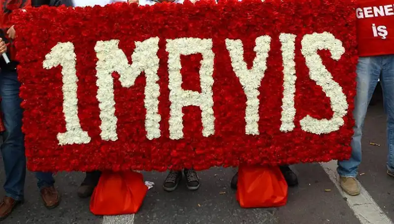 1 Mayıs Emek ve Dayanışma Günü'nde Okullar Tatil mi? Merak Edilenler
