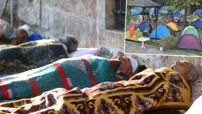 Türkiye'nin Dört Bir Yanından Gelen Misafirler: "Bedava Palas" Doldu Taştı