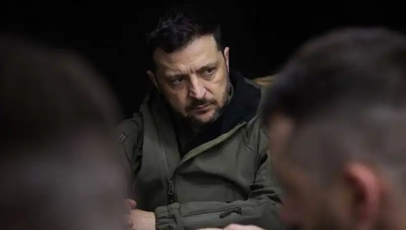 Zelenski: Rusya'nın Kuzey Kore Füze Kullanımı Stratejik Endişeleri Artırıyor