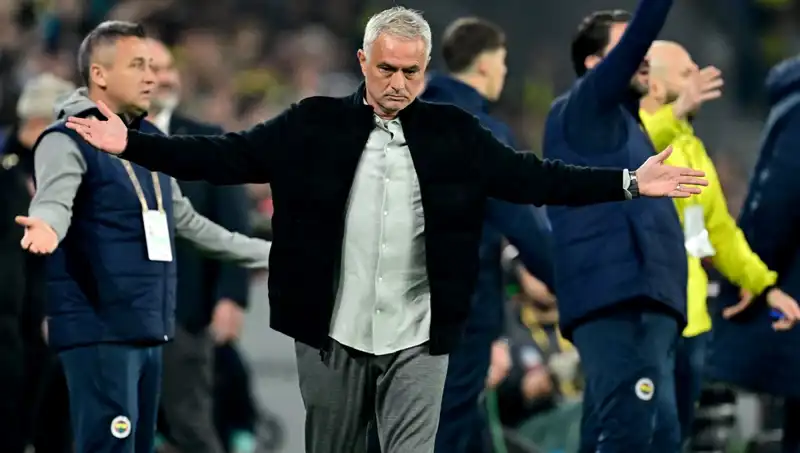 Mourinho'ya Gelen Tepkiler: "Modası Çoktan Geçti" İfadeleri Gündem Oldu