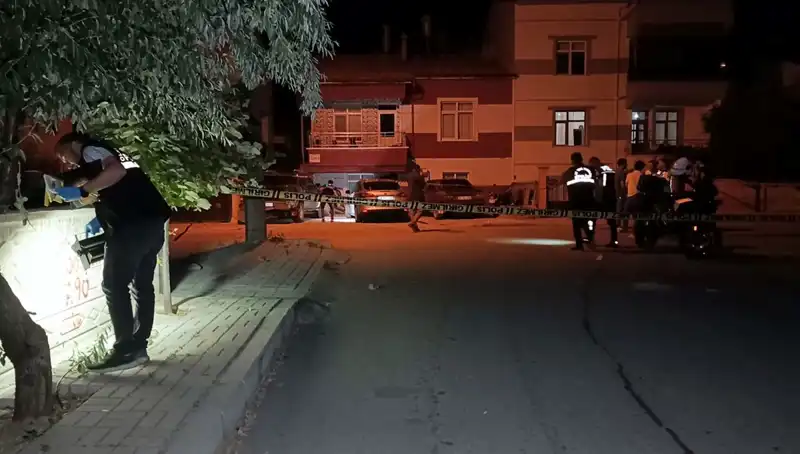 Karaman'da Korkunç Gece: Genç Adam Kız Arkadaşına Saldırdı!