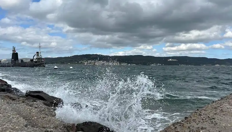 Beykoz Sahillerinde Denize Girmek Yasaklandı: Turizm ve Ekonomi Üzerindeki Etkileri