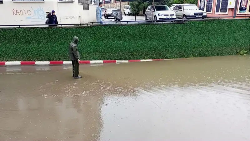 Aydın’da Gelen Sağanak Yağışlar Alt Geçidi Su Bastı: Vatandaşlar Tedirgin